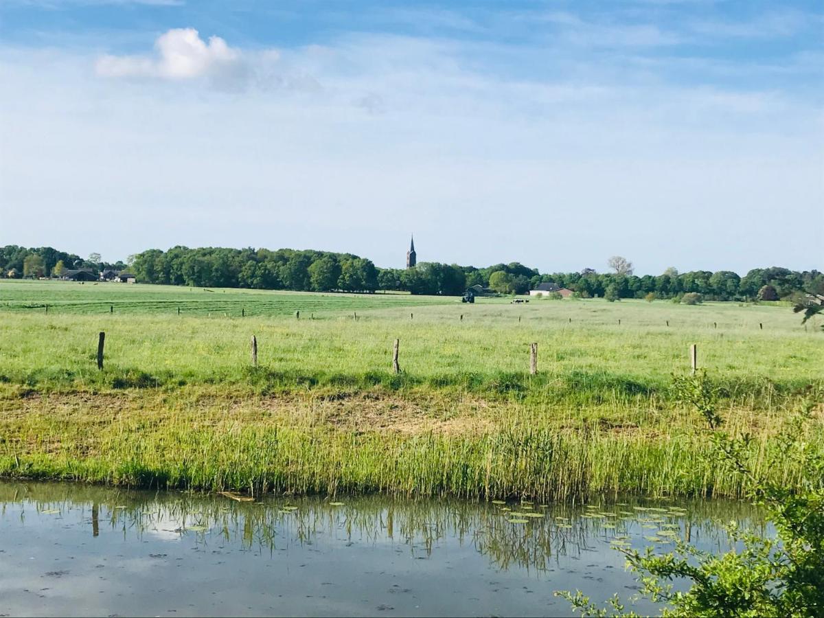 Blauwe Lelie Villa Ewijk Buitenkant foto