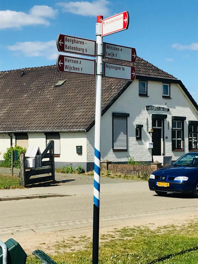 Blauwe Lelie Villa Ewijk Buitenkant foto